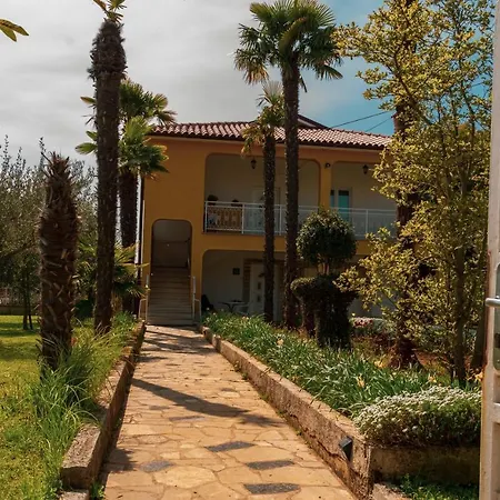 Olga Appartement *